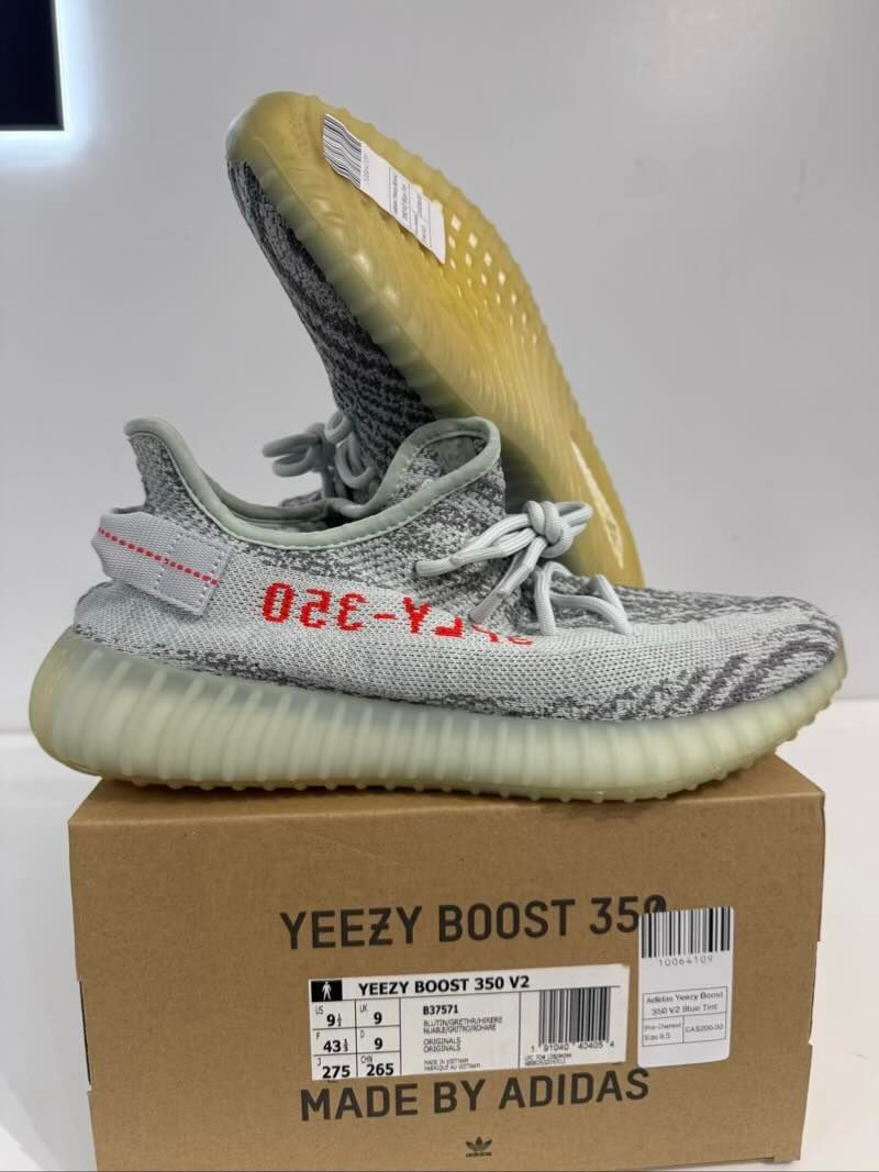 Adidas Yeezy Boost 350 V2 Blue Tint - Pre-Owned Size 9.5