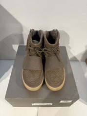 adidas Yeezy Boost 750 Chocolate - Pre-Owned Size 9