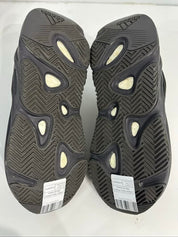 adidas Yeezy Boost 700 V2 Vanta - Pre-Owned Size 9 (No original box)