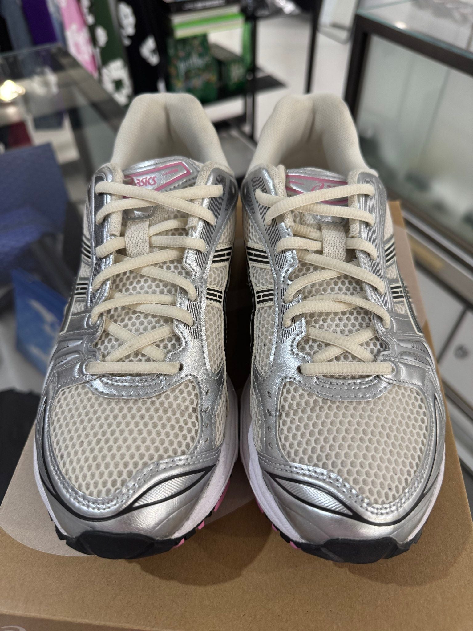 ASICS Gel-Kayano 14 Cream Sweet Pink - Pre-Owned Size 8.5