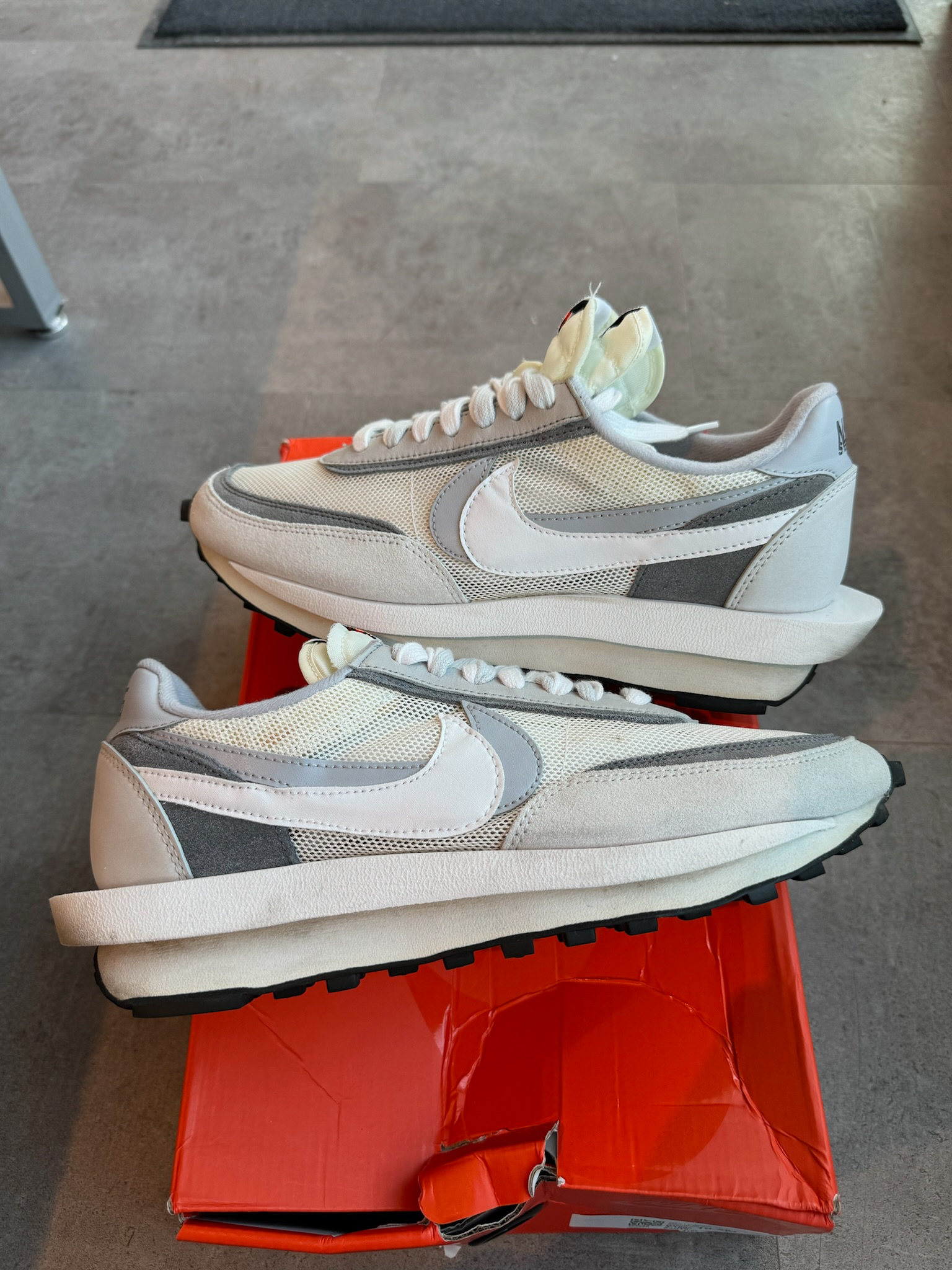 Nike LD Waffle sacai Summit White (Preowned Size 10.5)