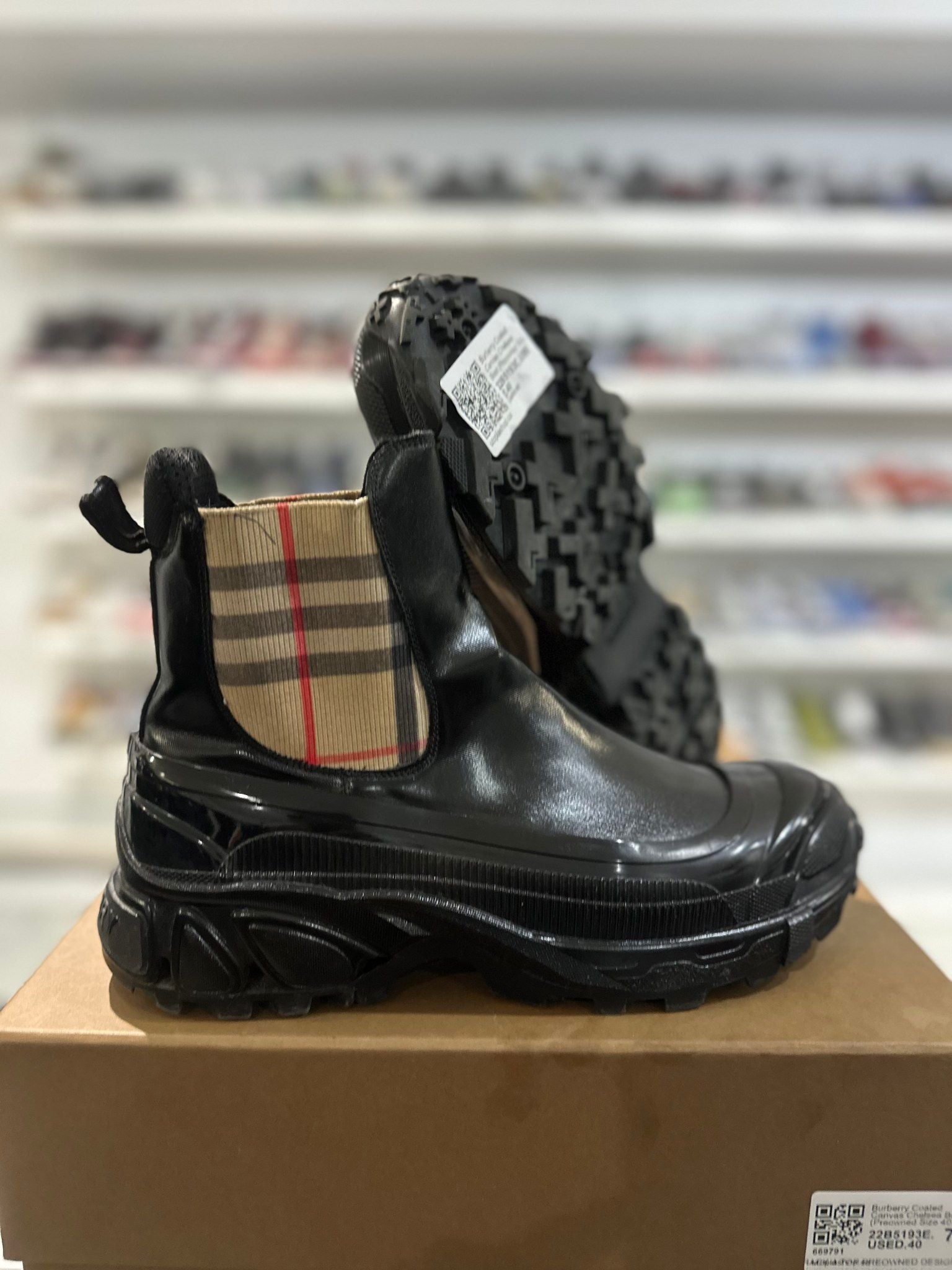 Burberry Coated Canvas Chelsea Boot - Pre-Owned Size 7
