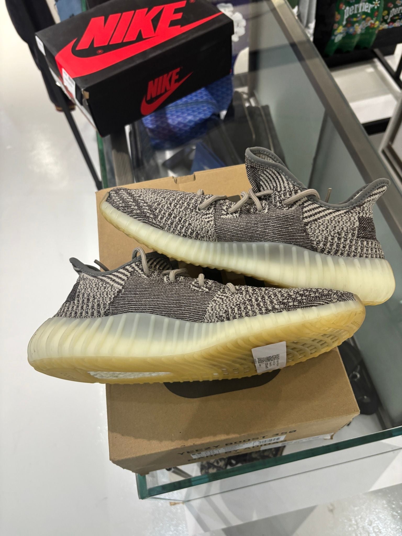 Adidas Yeezy Boost 350 V2 Zyon - Pre-Owned Size 10.5