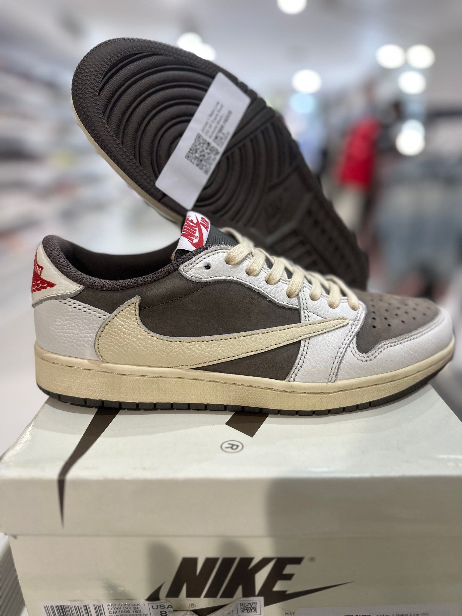 Jordan 1 Retro Low OG SP Travis Scott Reverse Mocha - Pre-Owned Size 8.5