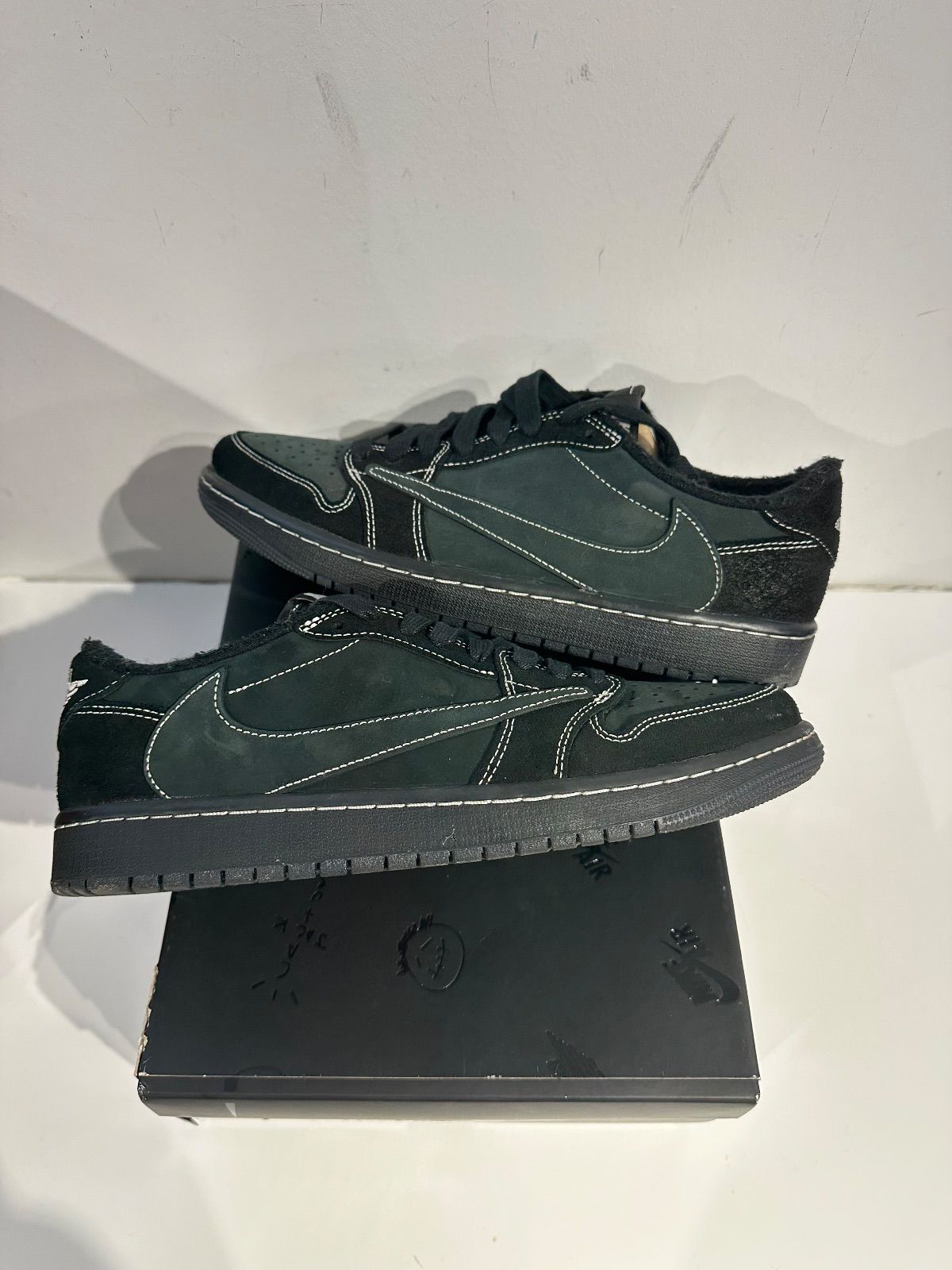 Jordan 1 Retro Low Travis Scott Black Phantom - Pre-Owned Size 9