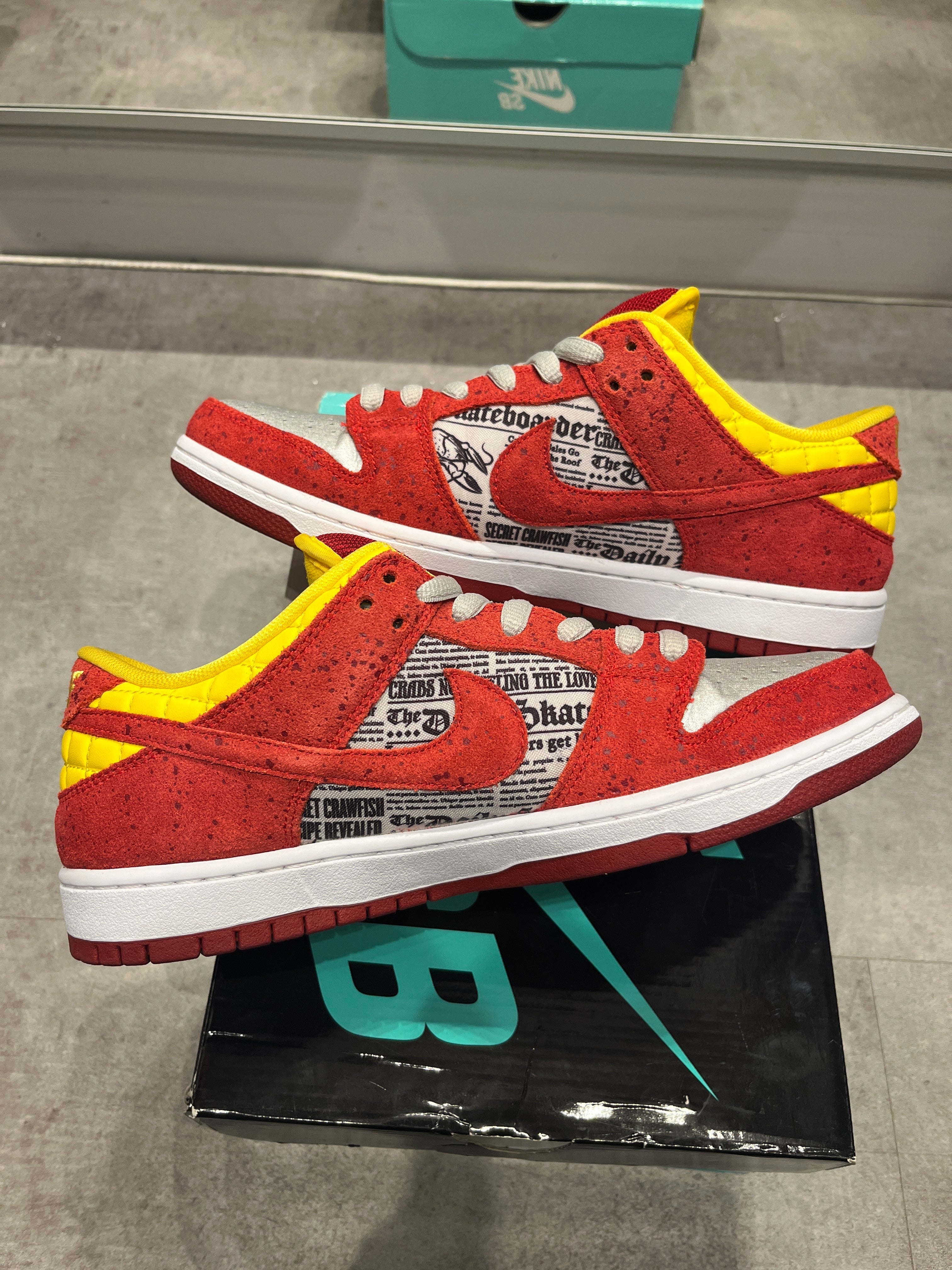 Nike SB Dunk Low PRM Rukus Crawfish - Pre-Owned Size 9.5