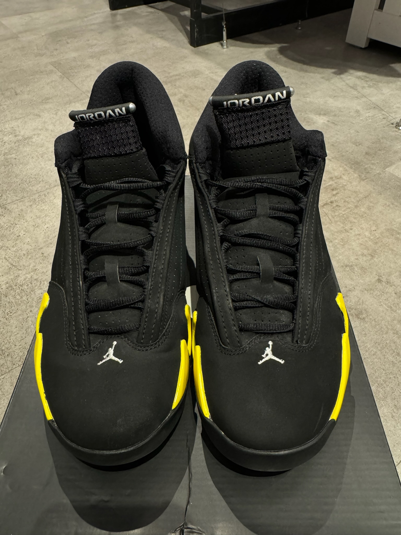 Jordan 14 Retro Thunder (Preowned)