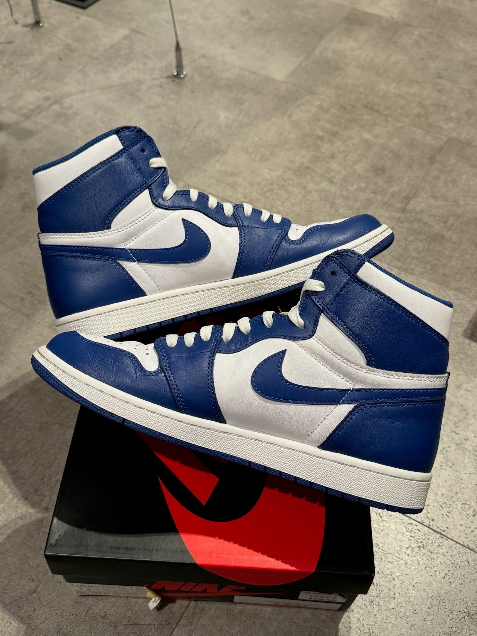 Jordan 1 Retro High OG Storm Blue (Preowned)