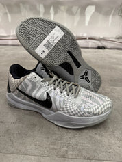 Nike Kobe 5 Protro Zebra Demar Derozan PE - Pre-Owned Size 11 (No original box)