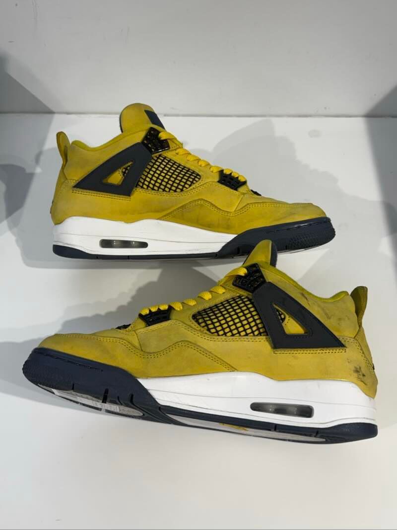 Jordan 4 Retro Lightning (2021) - Pre-Owned Size 10 (No original box)
