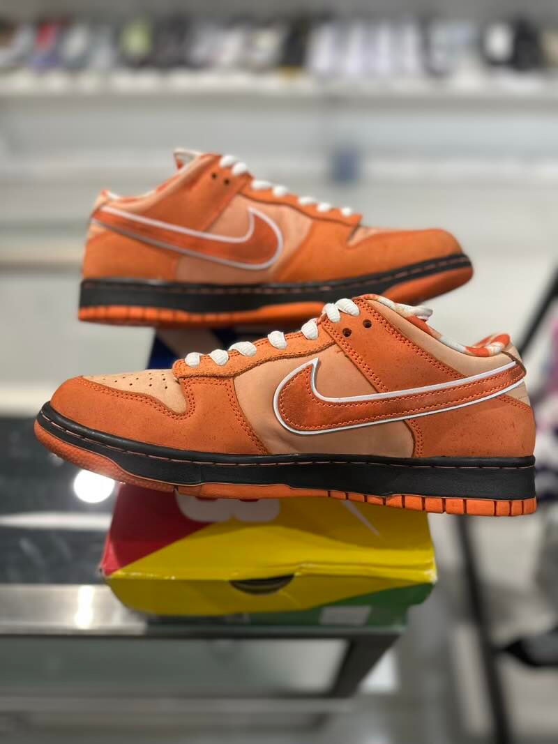 Nike SB Dunk Low Concepts Orange Lobster - Pre-Owned Size 9