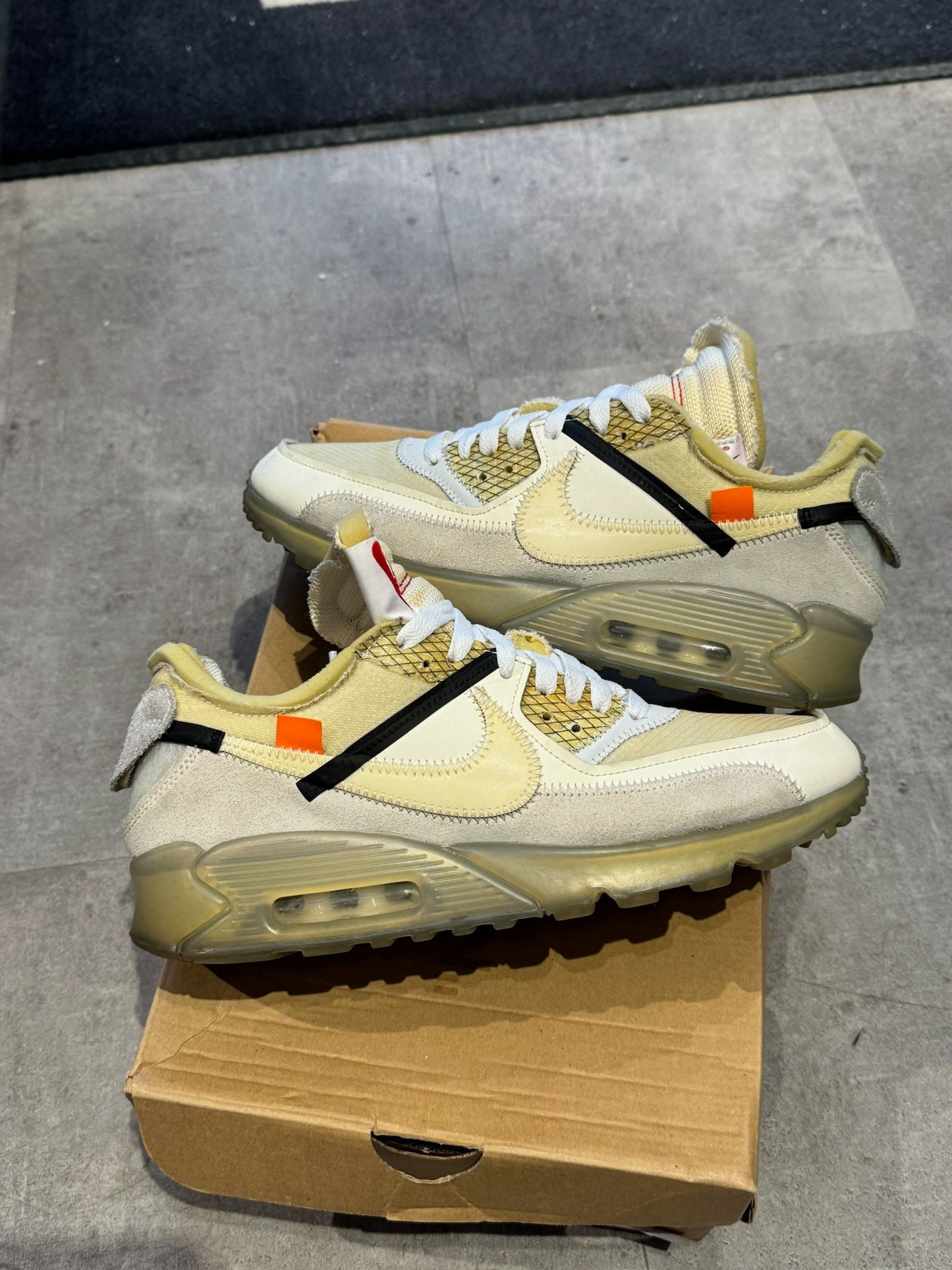 Nike Air Max 90 Off-White - Pre-Owned Size 8.5