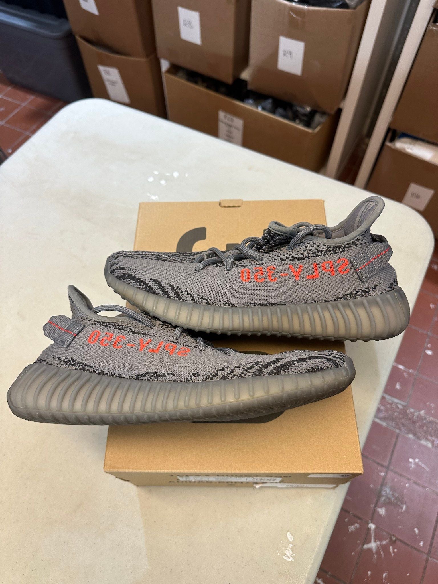 adidas Yeezy Boost 350 V2 Beluga 2.0 - Pre-Owned Size 8.5