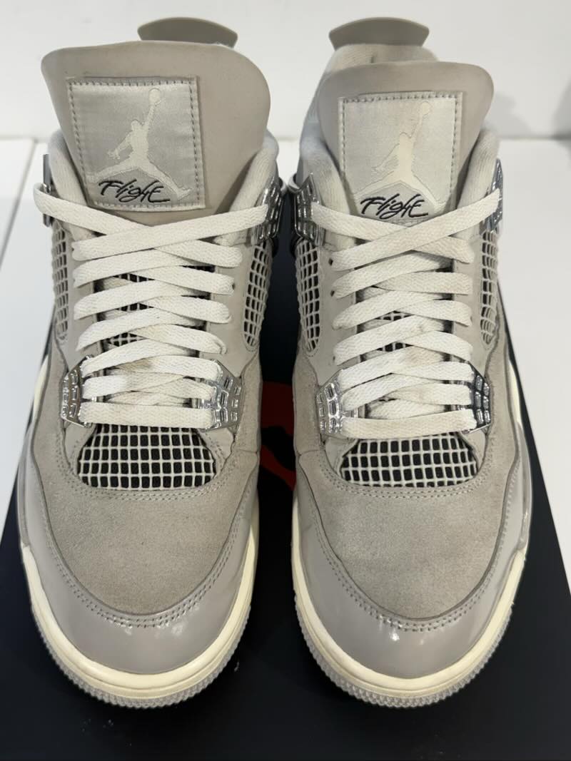 Jordan 4 Retro Frozen Moments (Women's) - Pre-Owned Size 8.5M/10W