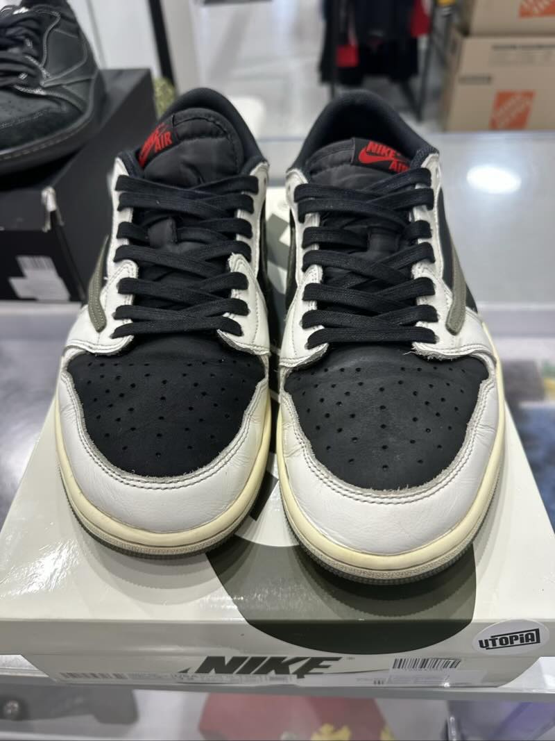 Jordan 1 Retro Low OG SP Travis Scott Olive (Women's) - Pre-Owned Size 10.5M/12W