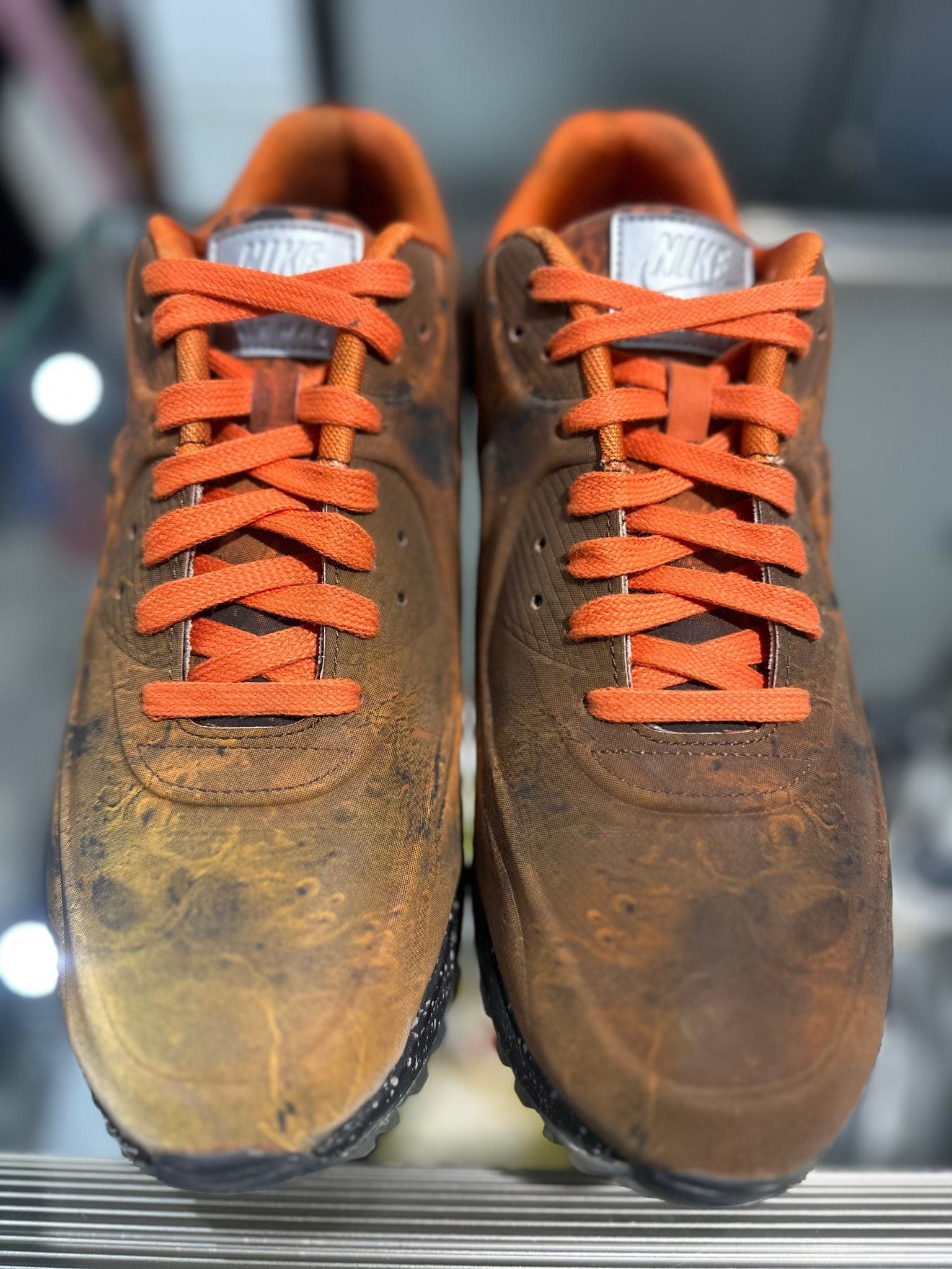 Nike Air Max 90 Mars Landing - Pre-Owned Size 10 (Half Box)