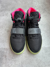 Nike Air Yeezy 2 Solar Red - Pre-Owned Size 9.5