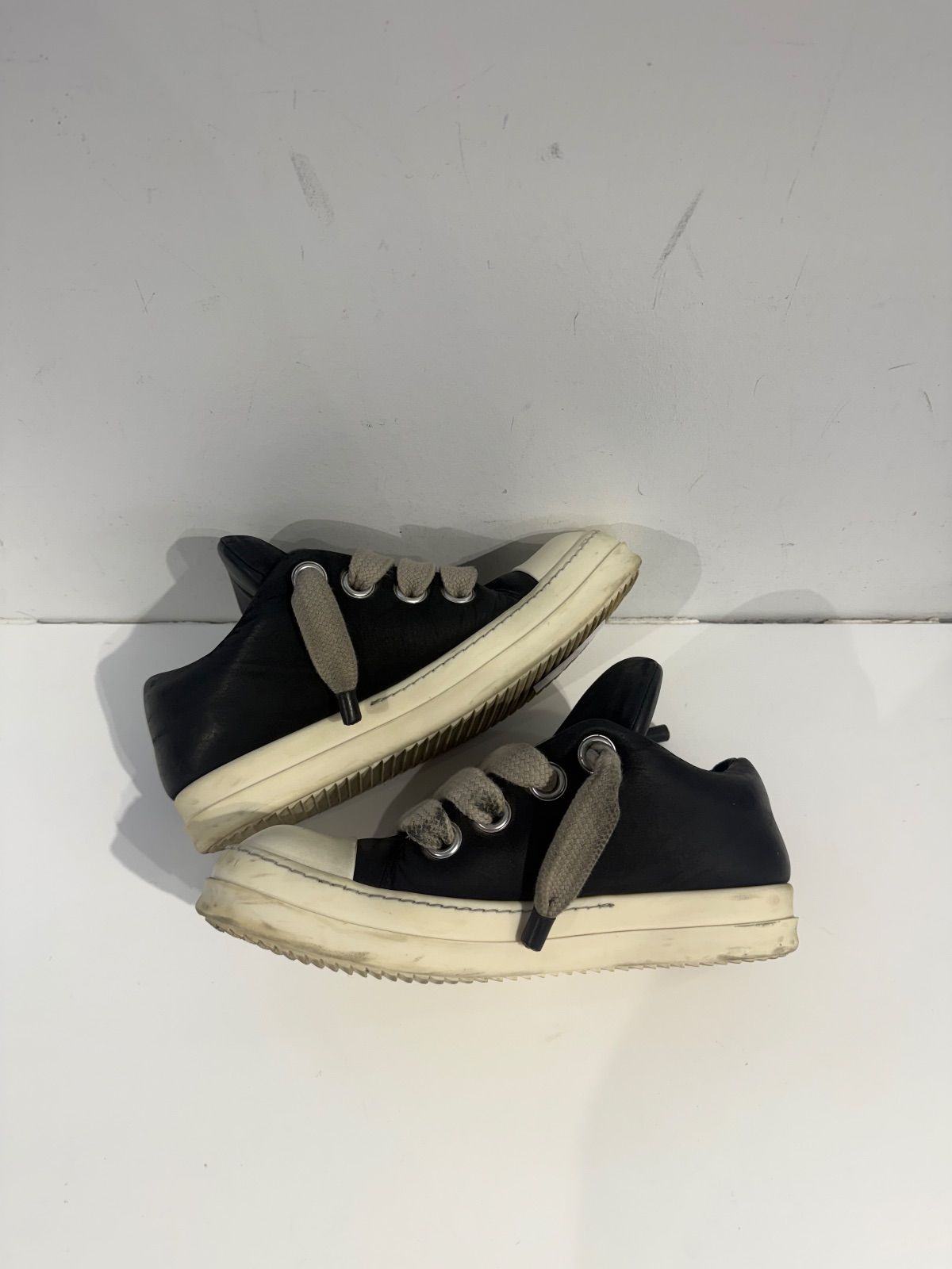Rick Owens Jumbo Lace Leather Ramones Low Top Sneaker - Pre-Owned Size 10 (No original box)