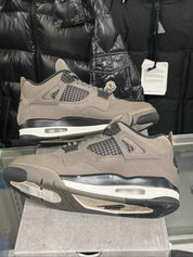 Jordan 4 Retro Cave Stone - Pre-Owned Size 8.5M