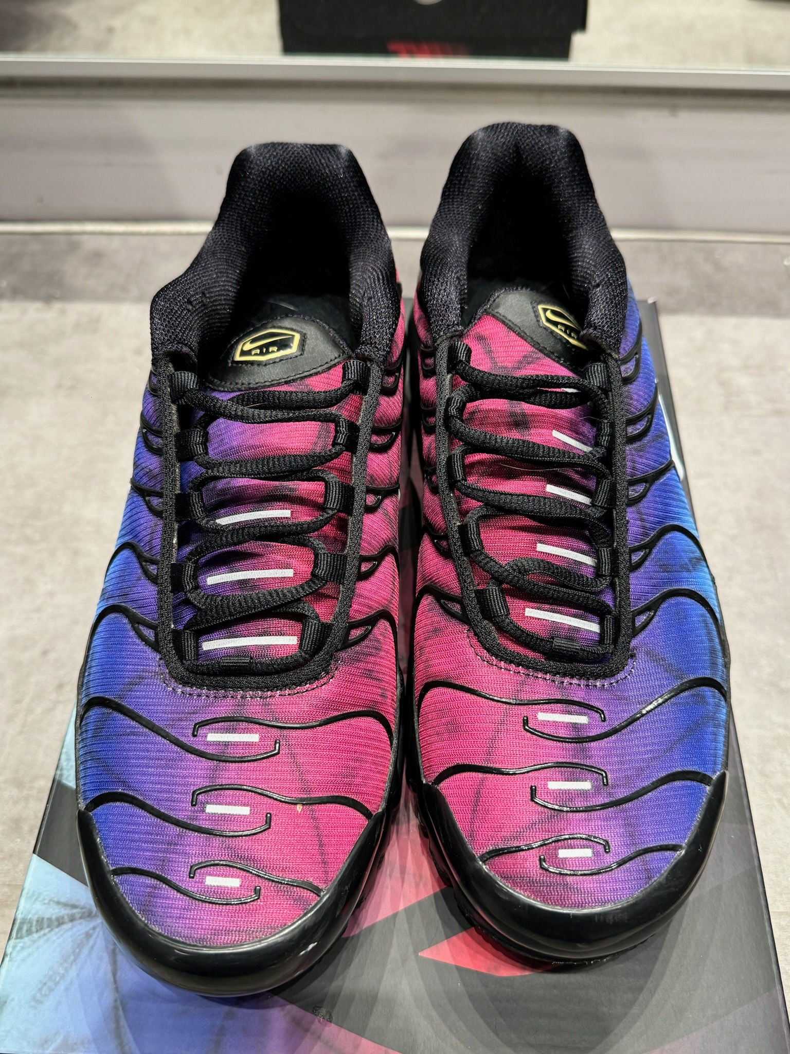 Nike Air Max Plus 25th Anniversary - Pre-Owned Size 9