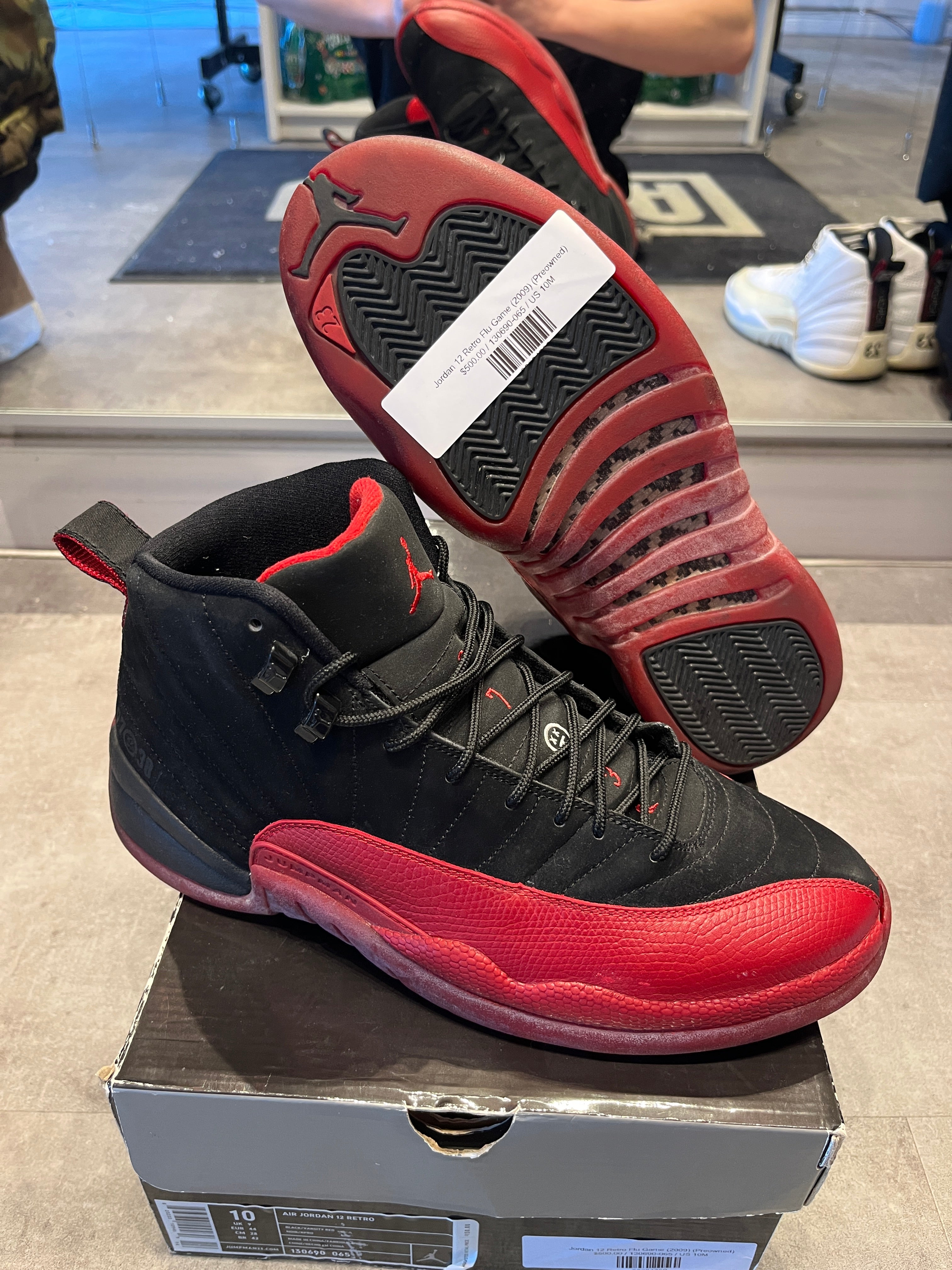 Jordan 12 Retro Flu Game (2009) - Pre-Owned Size 10