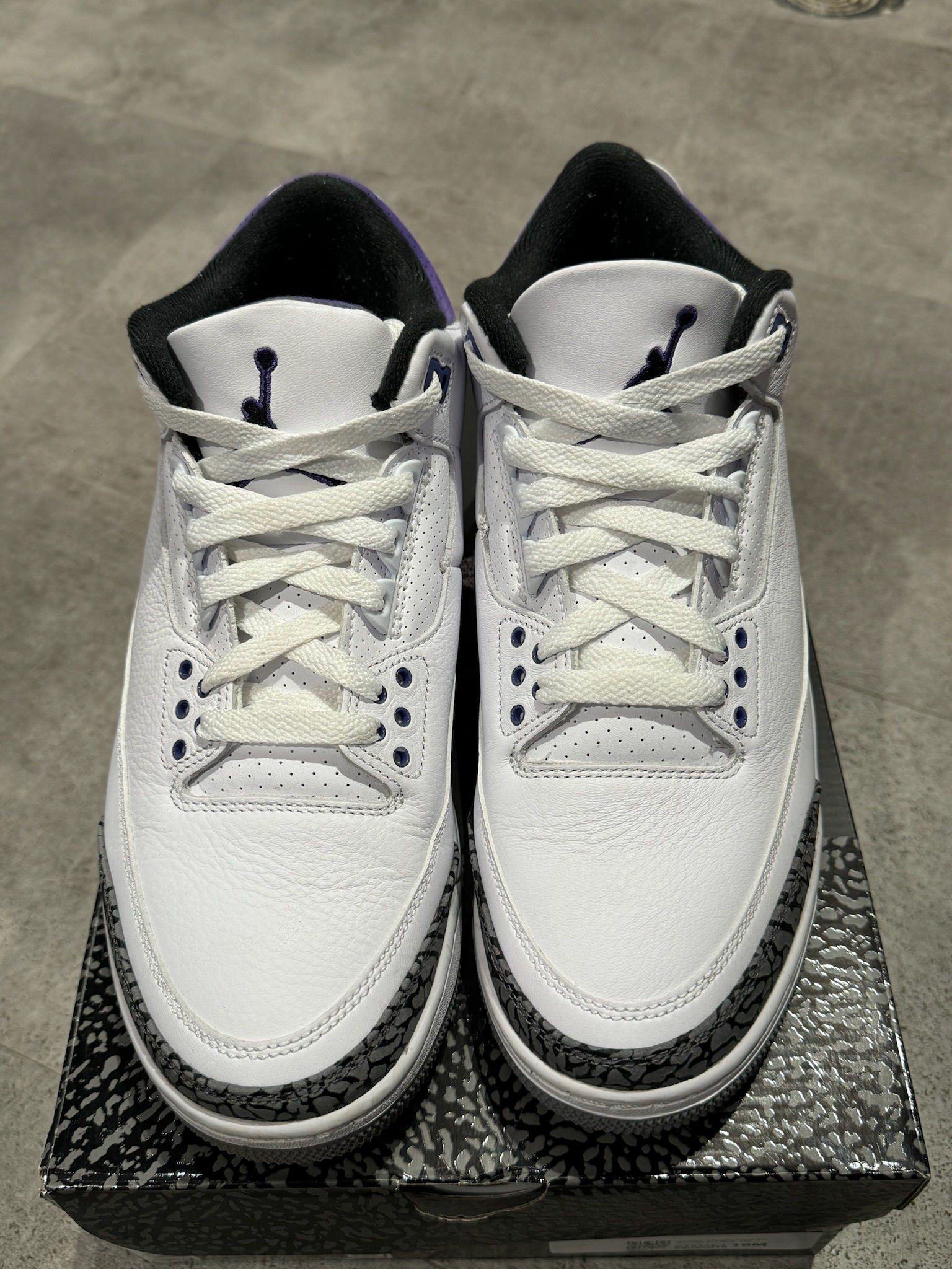 Jordan 3 Retro Dark Iris - Pre-Owned Size 10