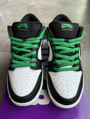 Nike SB Dunk Low Classic Green (Preowned Size 9.5)