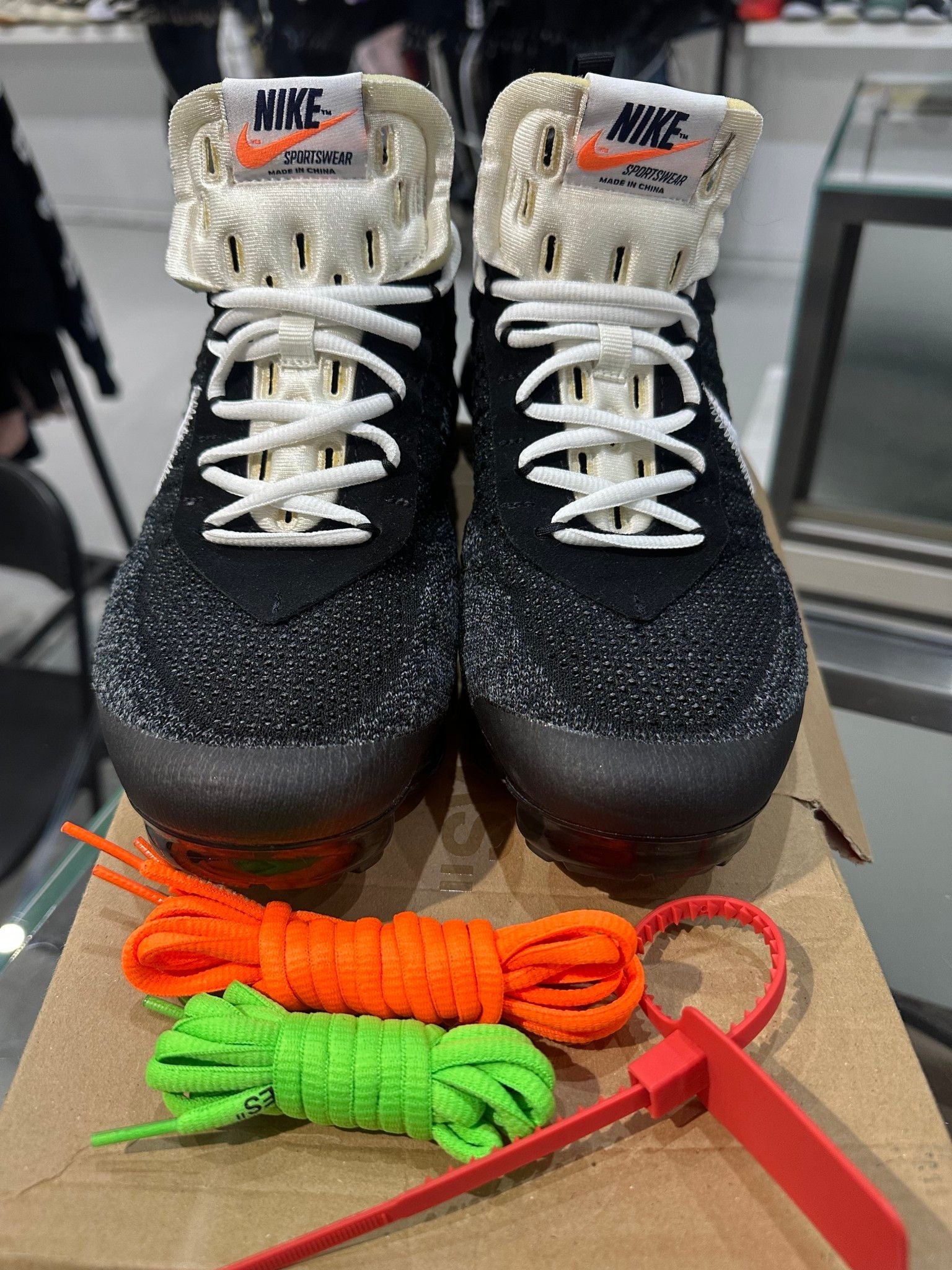 Nike Air VaporMax Off-White OG "The Ten" - Pre-Owned Size 10