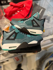 Jordan 4 Retro Teal - Pre-Owned Size 8.5