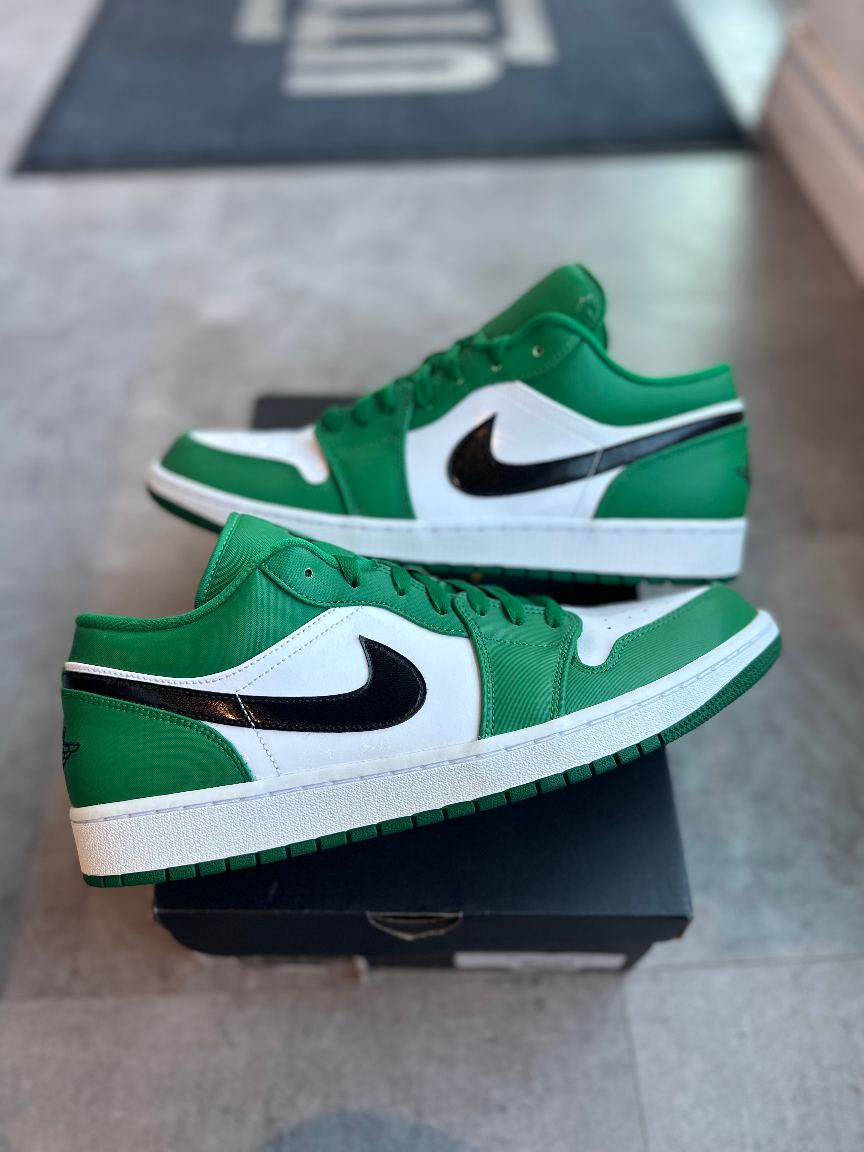 Jordan 1 Low Pine Green (Preowned)