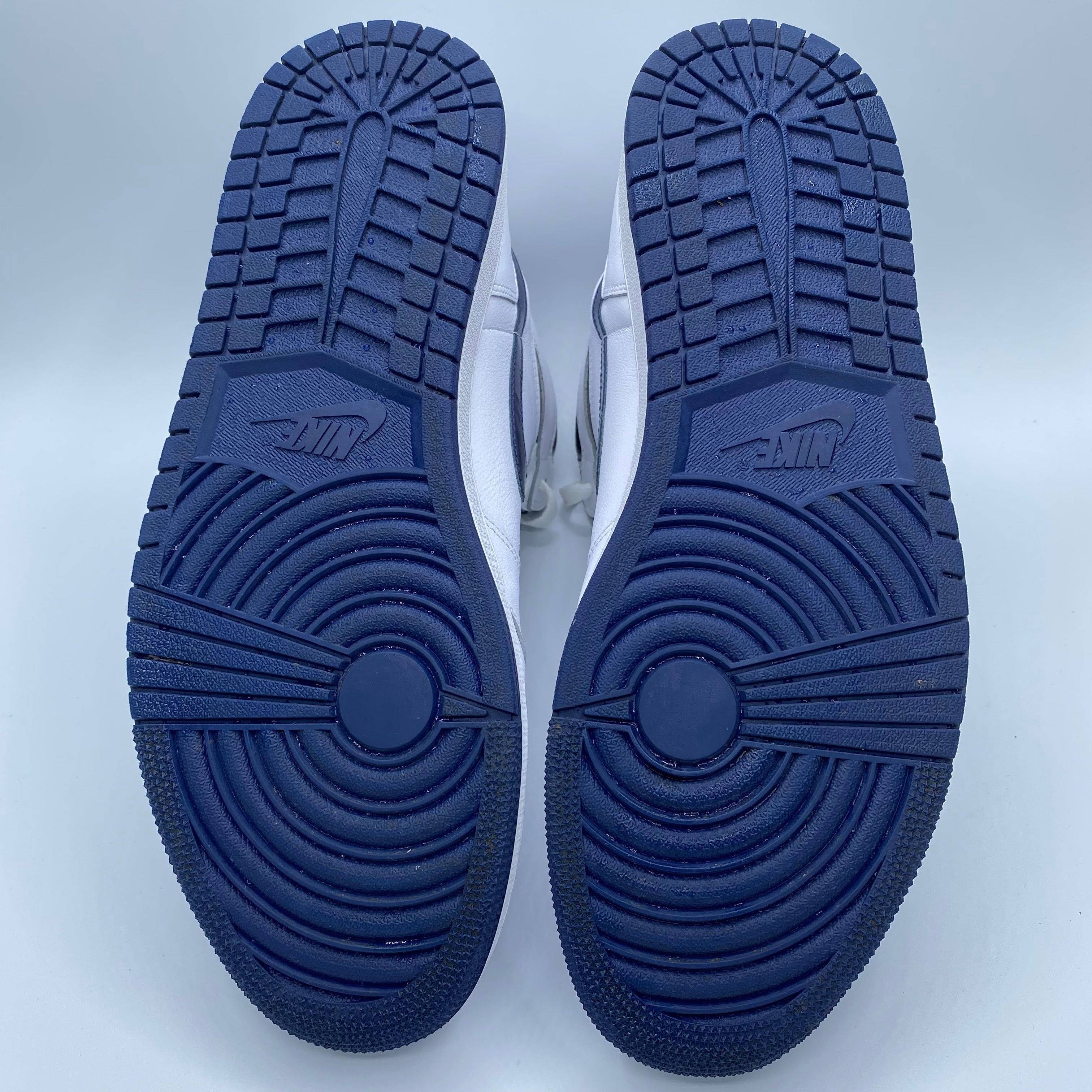 Jordan 1 Retro High Metallic Navy (2016) - Pre-Owned Size 13