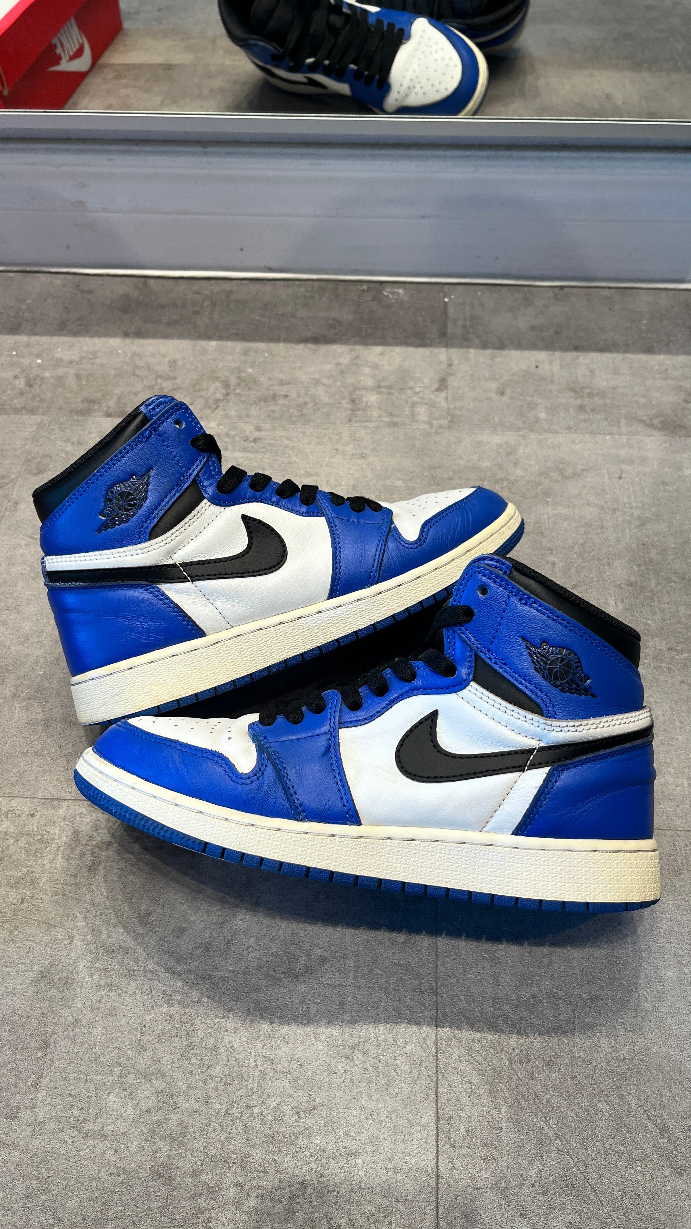 Jordan 1 Retro High Game Royal (GS) (Preowned Size 6y)