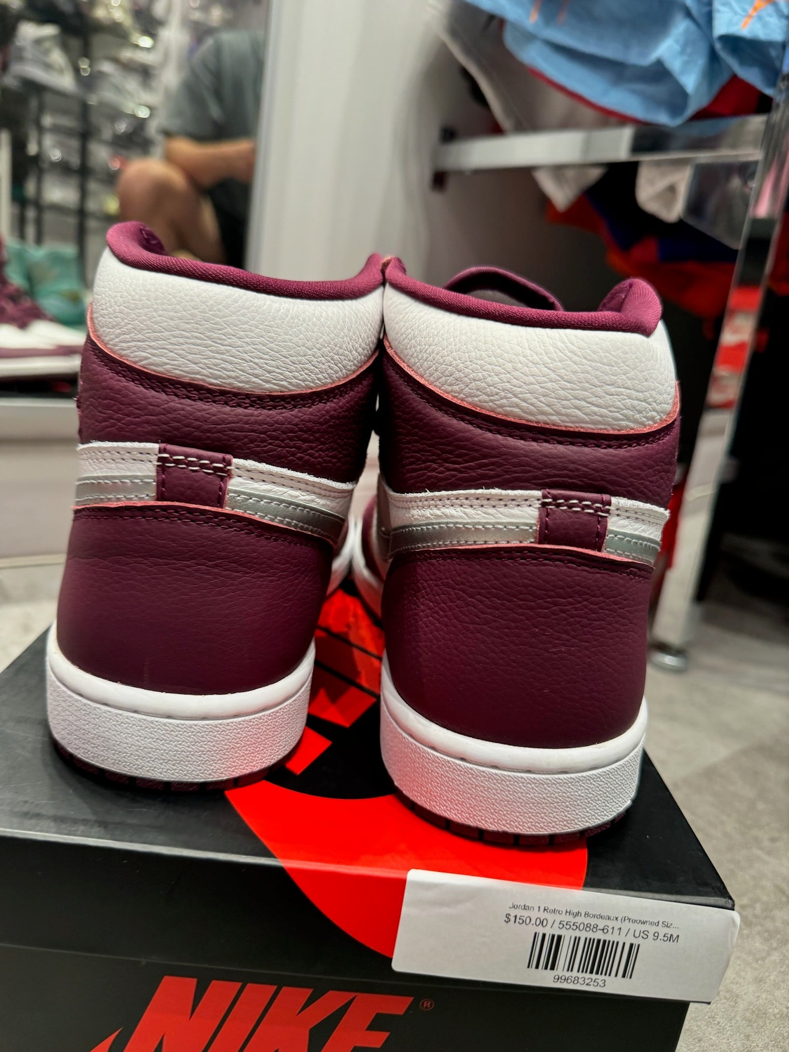 Jordan 1 Retro High Bordeaux (Preowned Size 9.5)