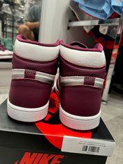 Jordan 1 Retro High Bordeaux (Preowned Size 9.5)