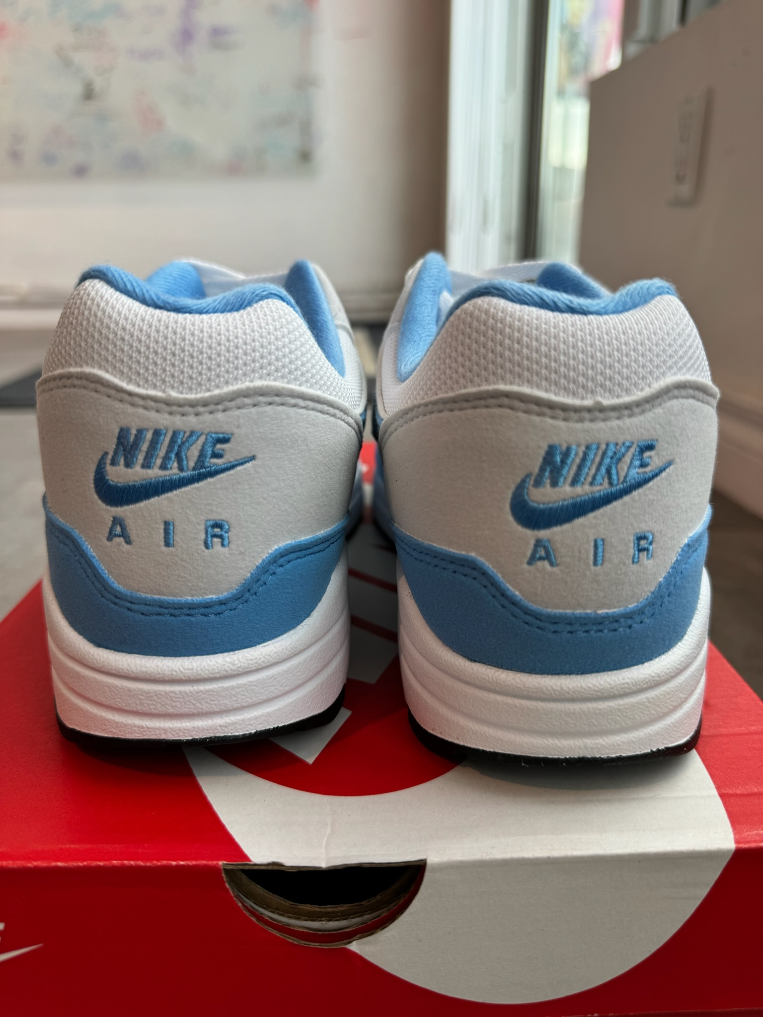 Nike Air Max 1 White University Blue (Preowned size 9.5)