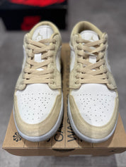 Jordan 1 Low SE Team Gold (Preowned)