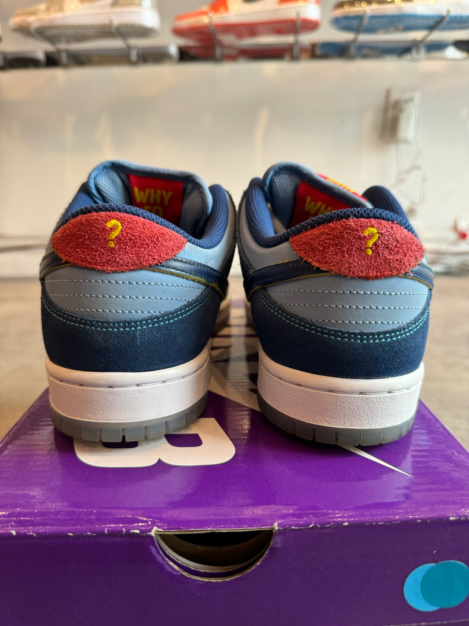 Nike SB Dunk Low Why So Sad? (Preowned Size 8)