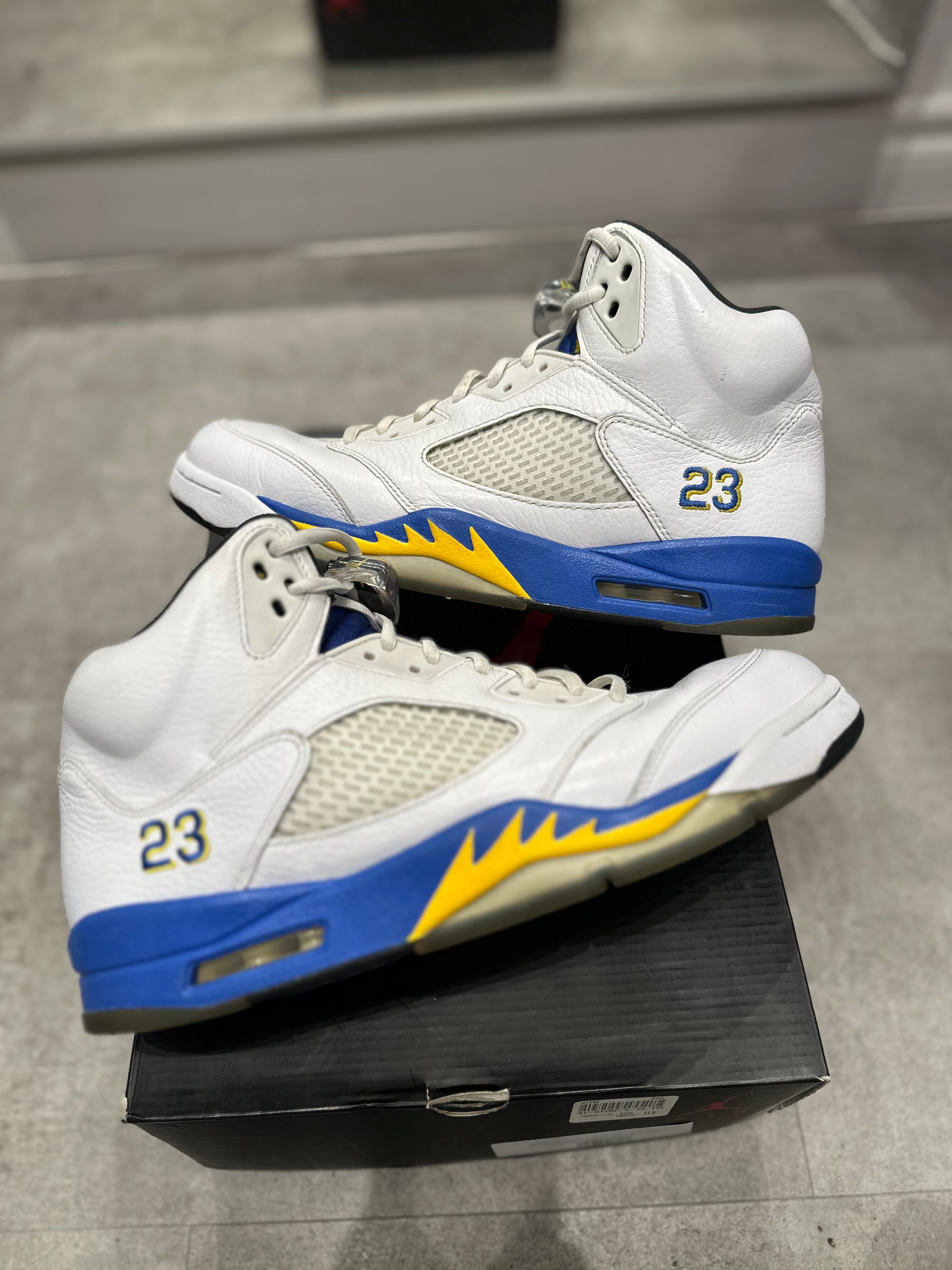 Jordan 5 Retro Laney (2013) (Preowned Size 11.5M)