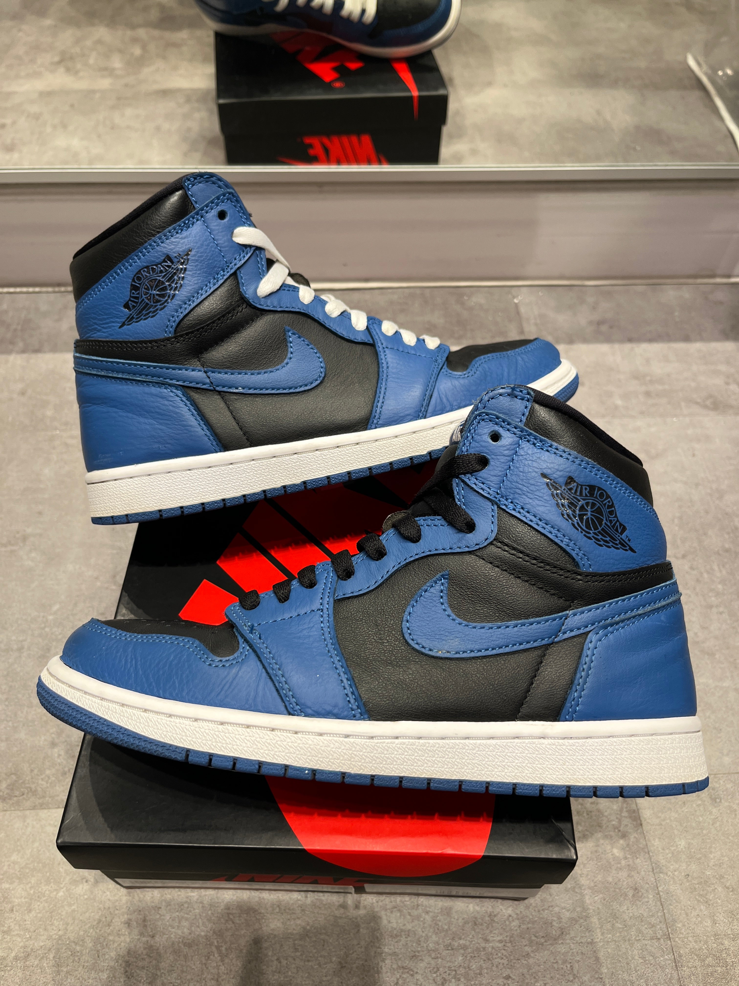 Jordan 1 Retro High Dark Marina Blue (Preowned Size 8)