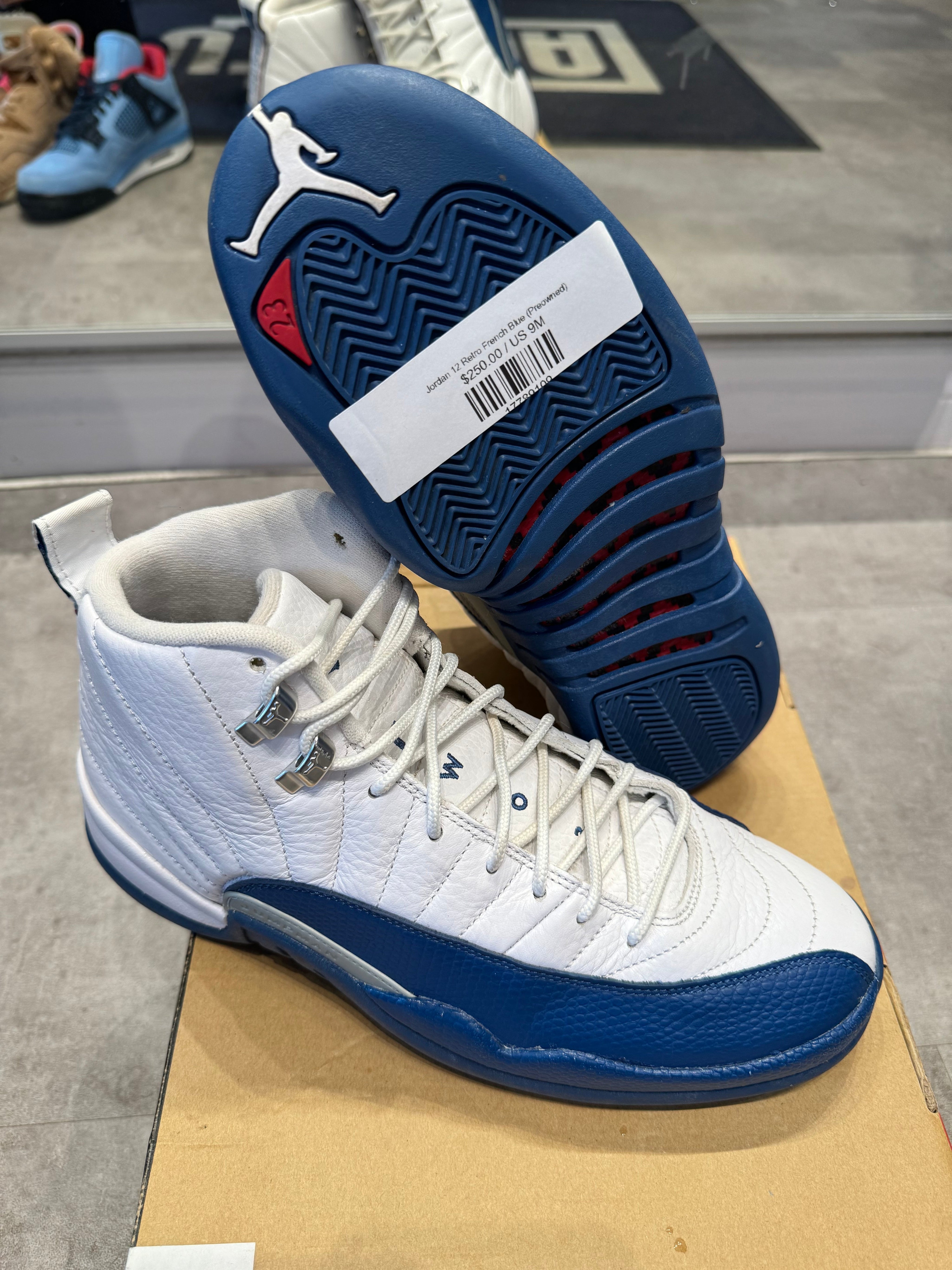 Jordan 12 Retro French Blue (Preowned)