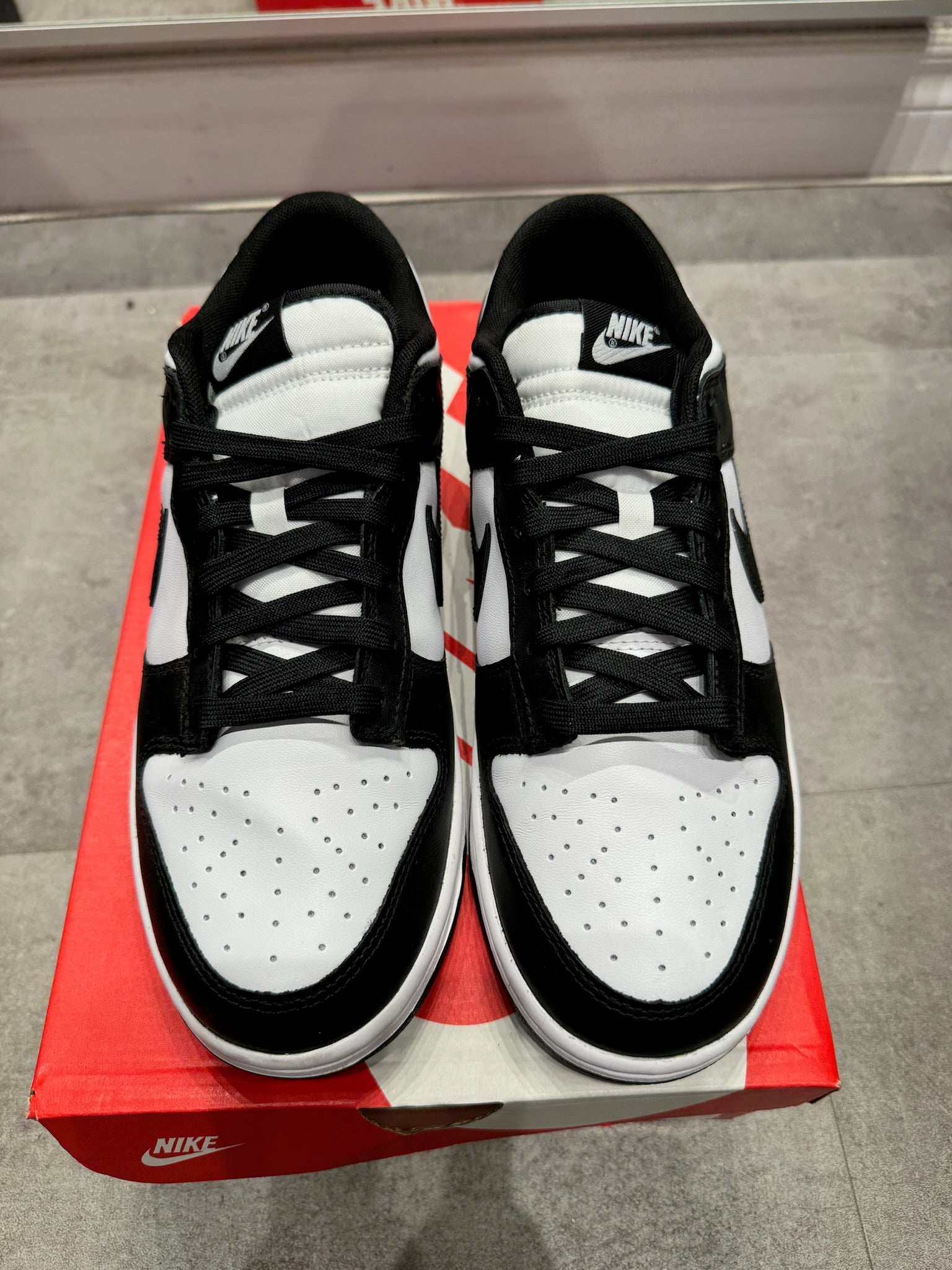 Nike Dunk Low Panda (Preowned Size 9.5) VNDS