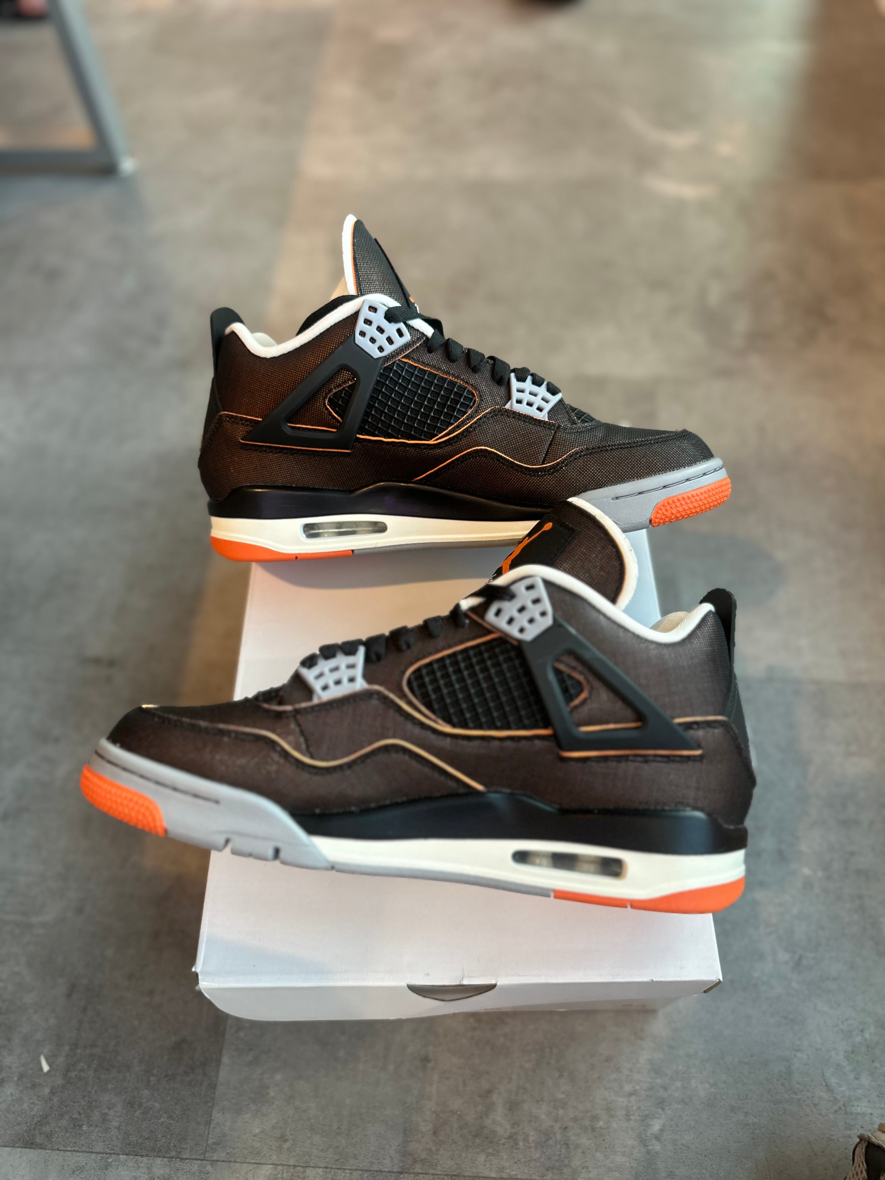 Jordan 4 Retro Starfish (W) (Preowned)