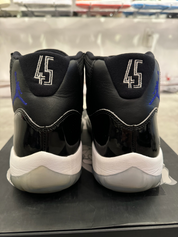 Jordan 11 Retro Space Jam (2016) (Preowned Size 9.5)