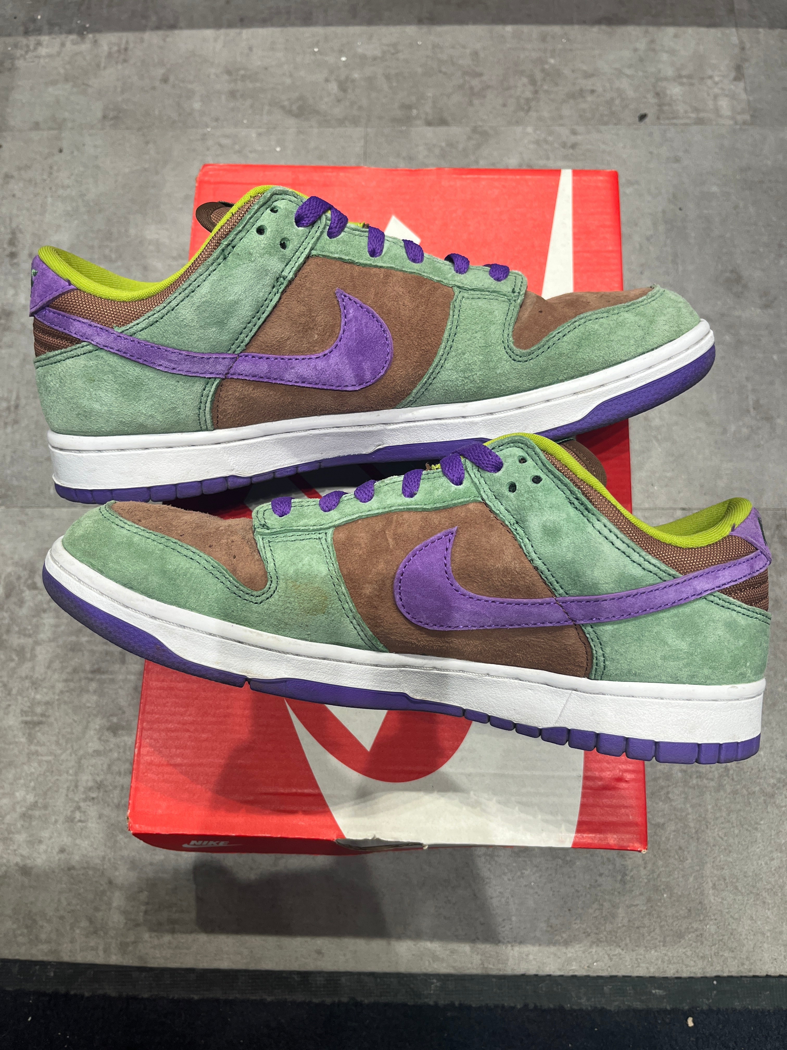 Nike Dunk Low Veneer (Preowned Size 10)