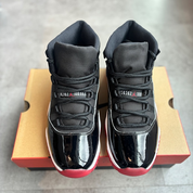 Jordan 11 Retro Playoffs Bred (2019) (Preowned Size 9)