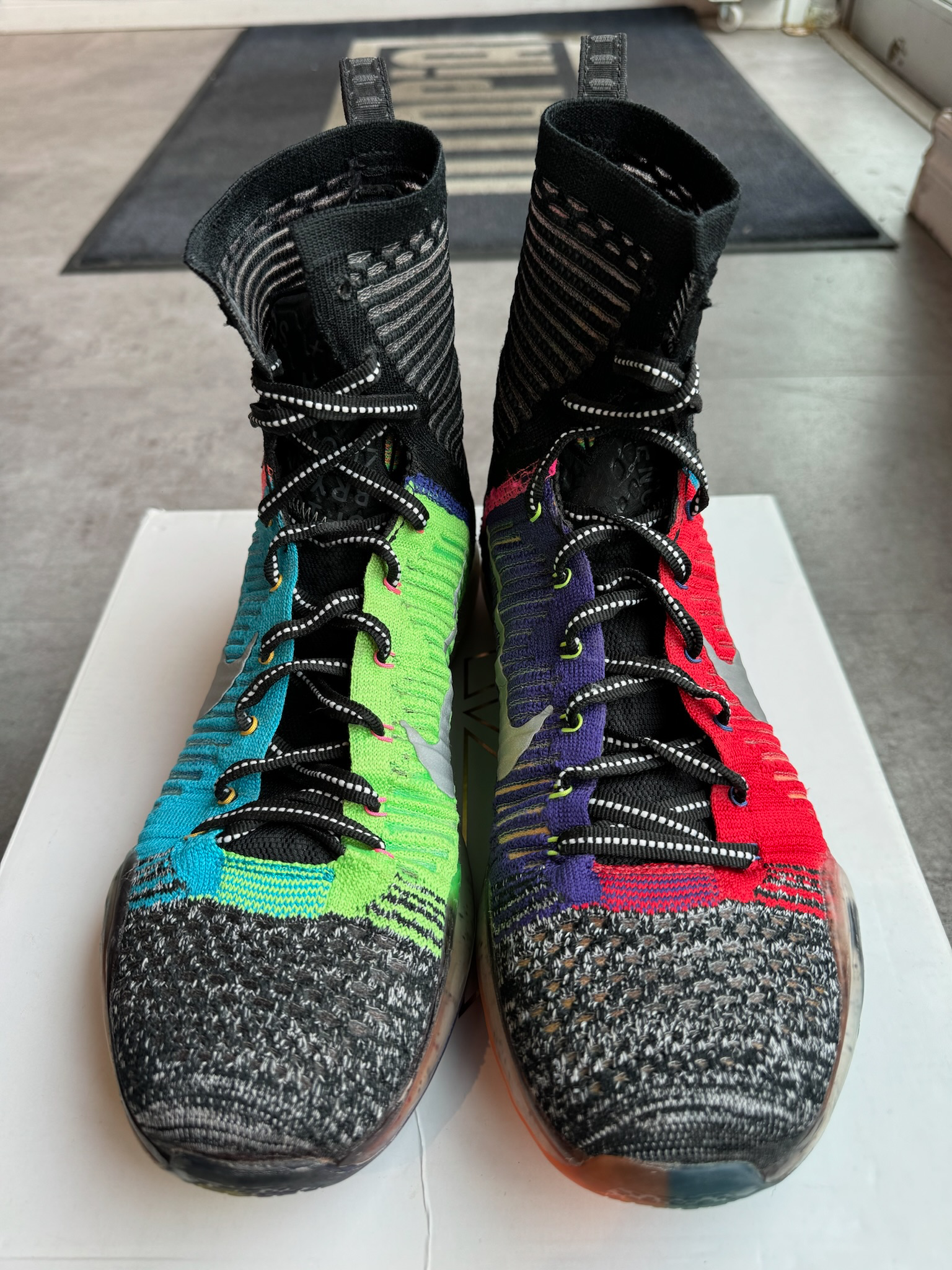 Nike Kobe 10 Elite High What The (Preowned Size 10.5)