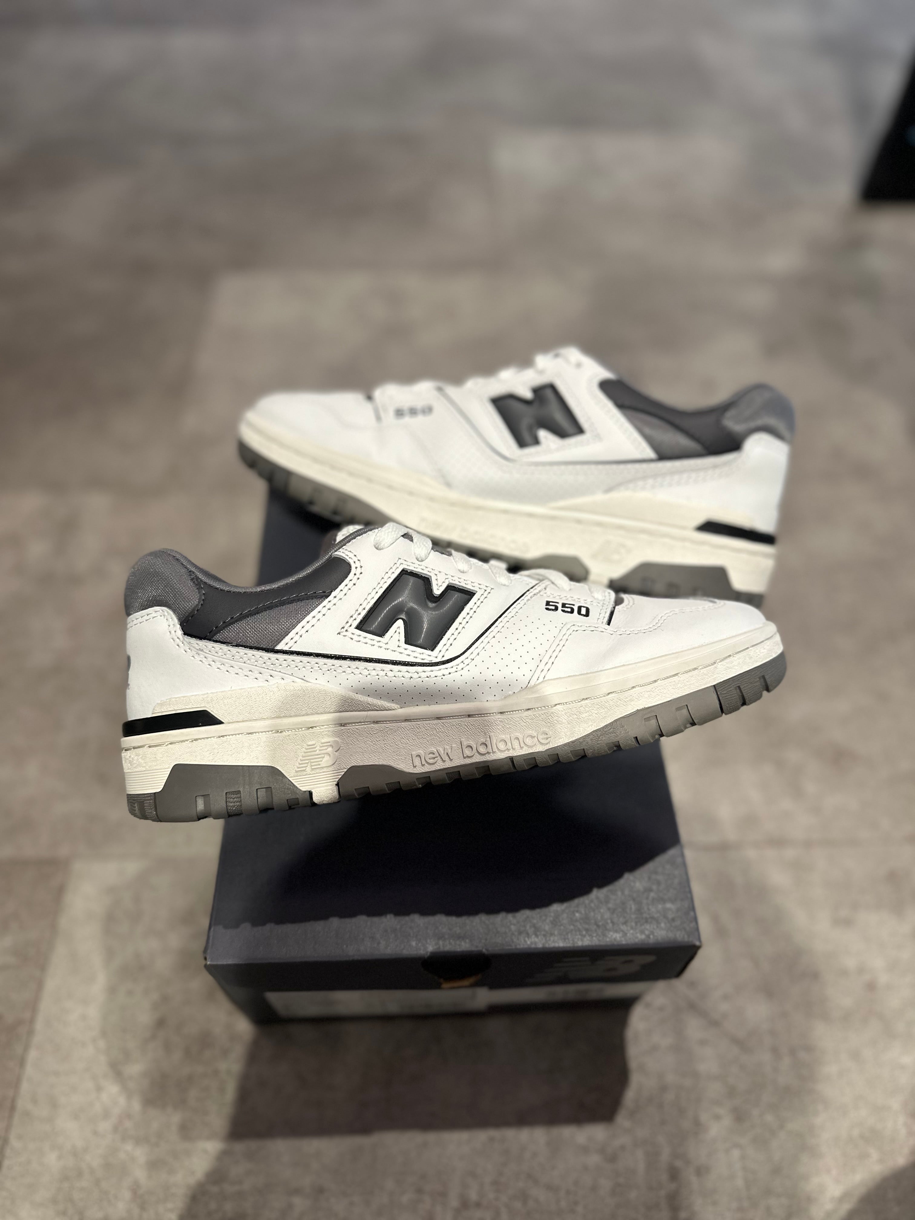 New Balance 550 White Dark Grey (Preowned)