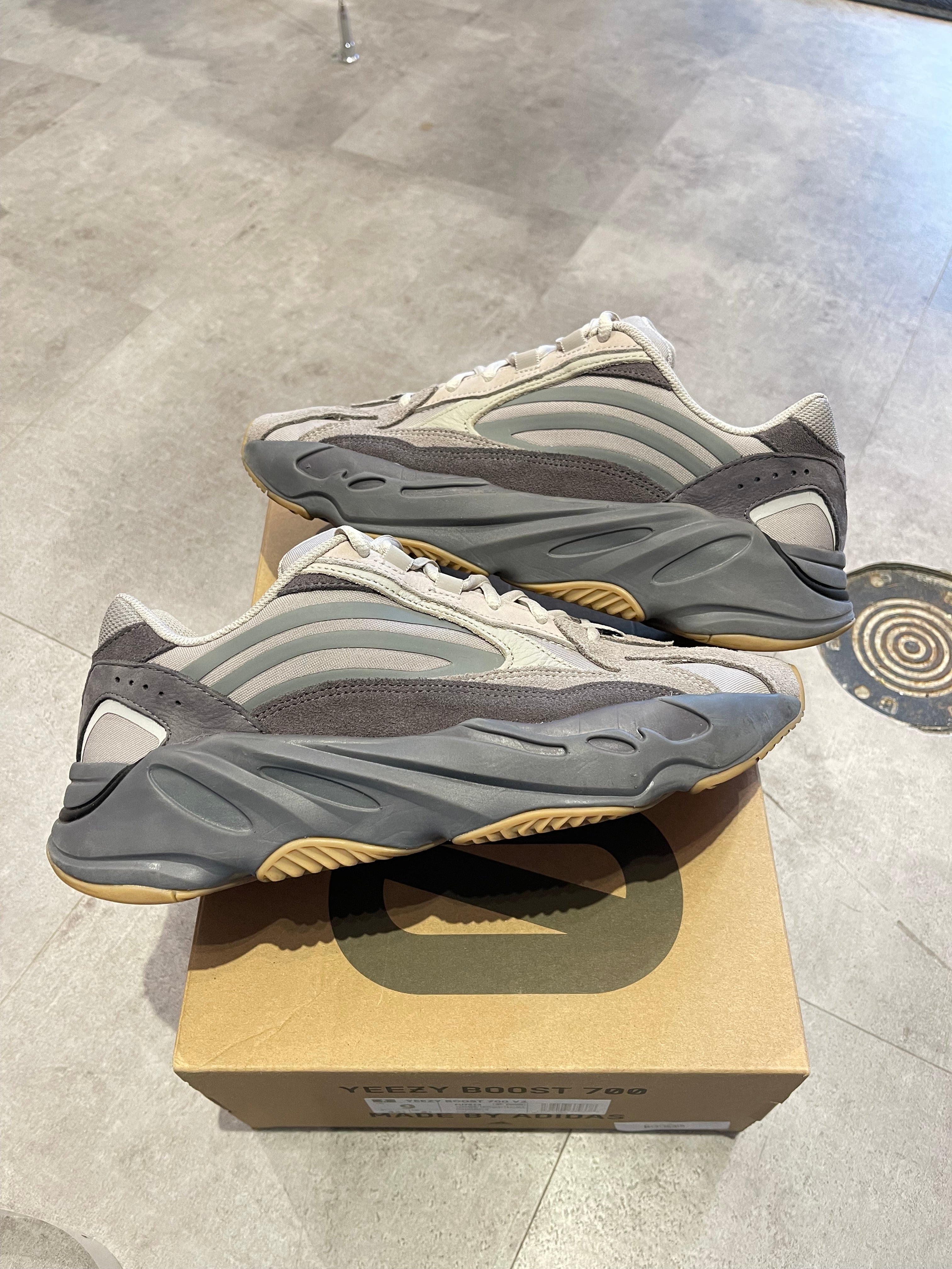 Adidas Yeezy Boost 700 V2 Tephra (Preowned)