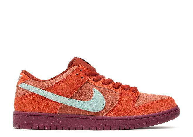 Nike SB Dunk Low Mystic Red Rosewood