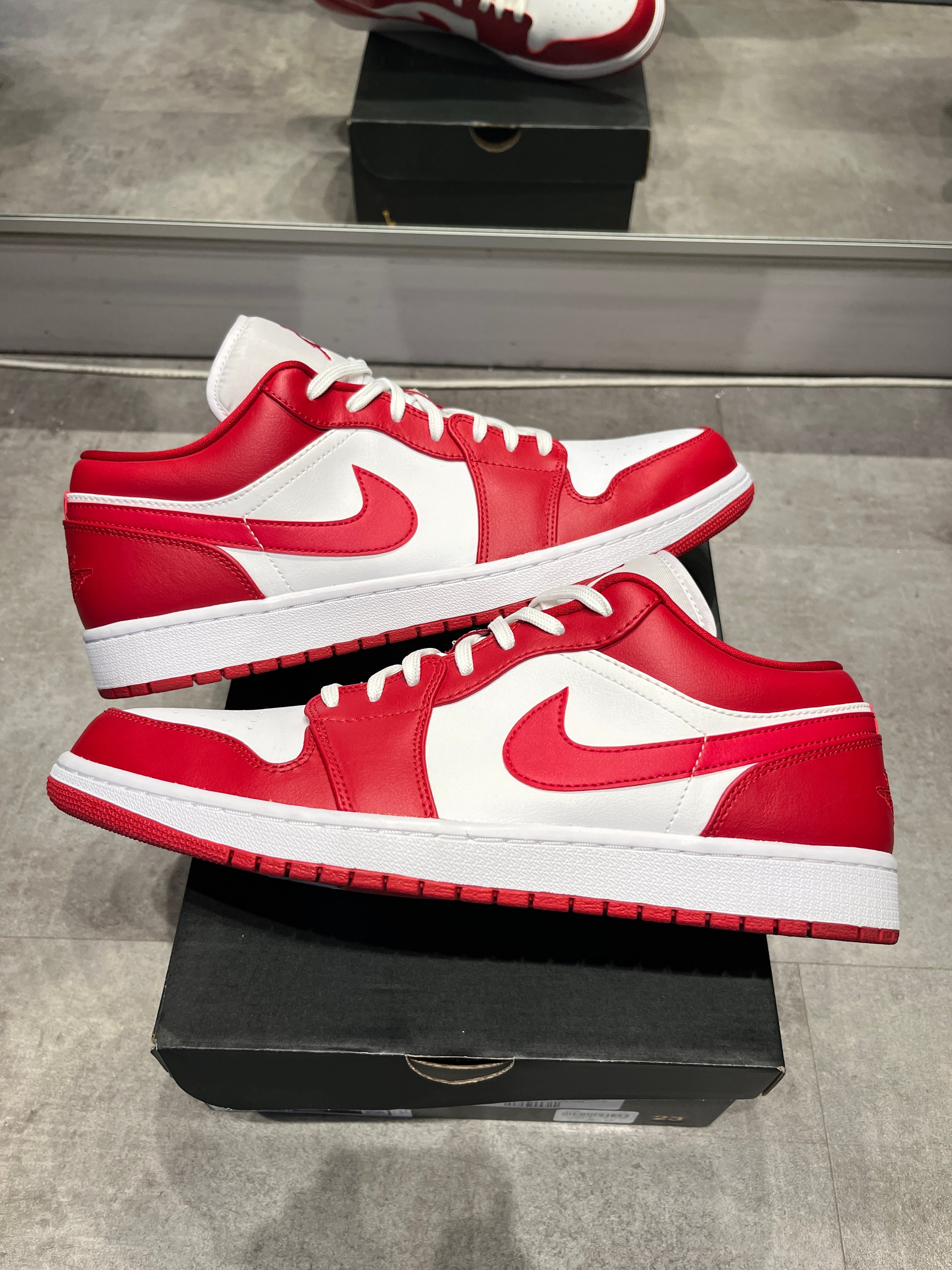 Jordan 1 Low Gym Red White (Preowned Size 13)